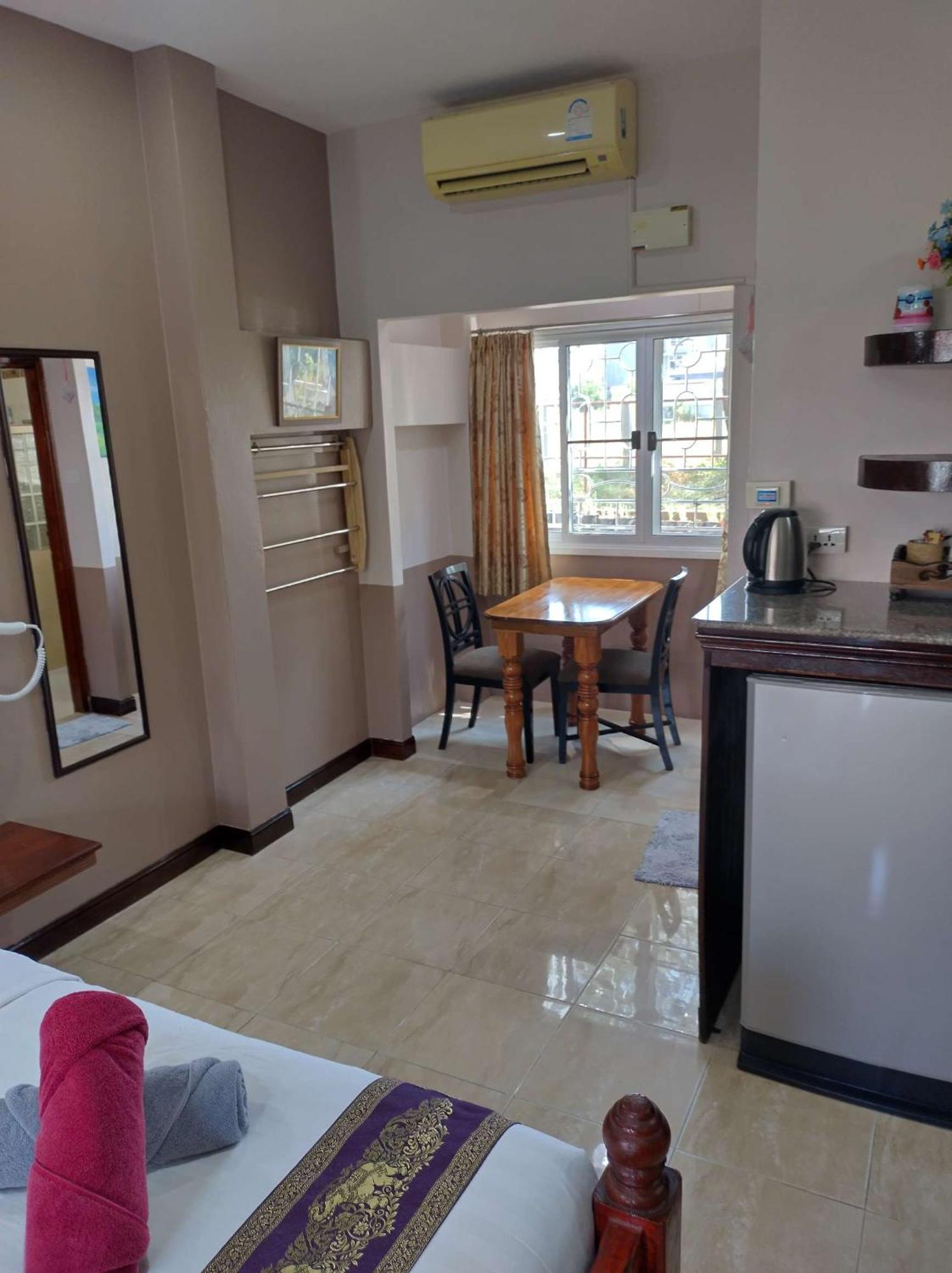 Mai Thai Guest House Khon Kaen Esterno foto